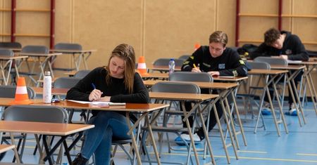 Matura i egzamin ósmoklasisty. Jakie zasady będą obowiązywać? Sprawdź wytyczne MEN