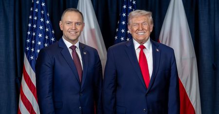 "Stwierdził, że Polacy są great warriors". Ujawniamy, co Trump powiedział Nawrockiemu