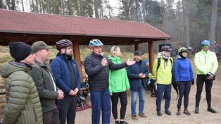 Rowerzyści w Cewicach na zlocie poparcia dla budowy szlaku rowerowego Łeba-Bytów. "Ta trasa musi powstać!"