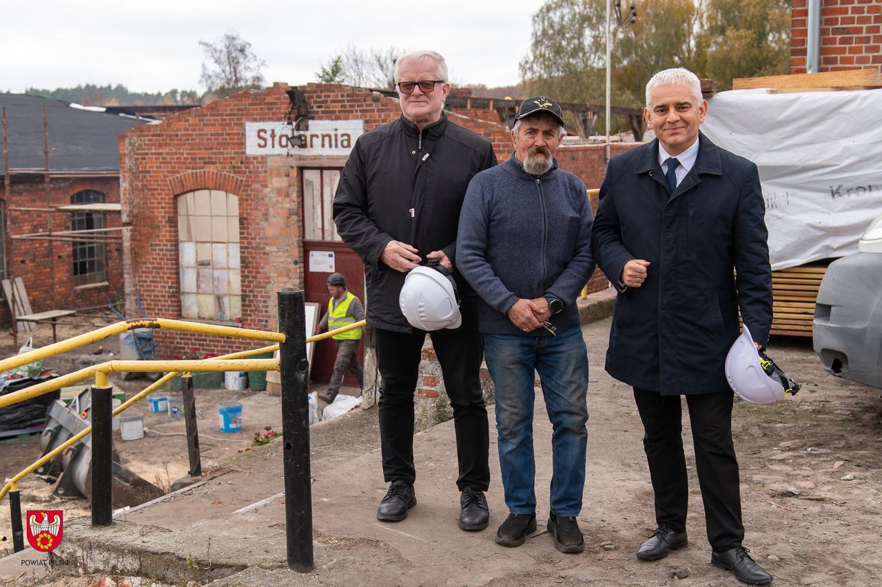 Remont wąskotorówki w Białośliwiu.