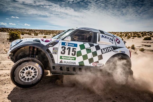 Mikko Hirvonen jedzie zaskakująco szybko i skutecznie