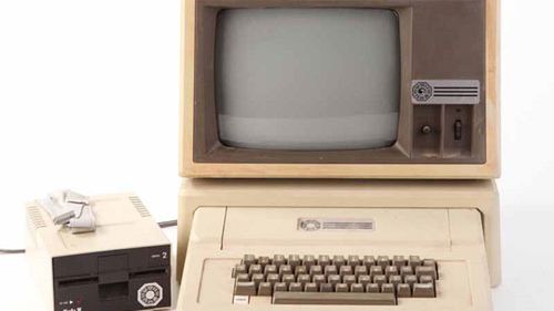 I ty możesz uratować świat wpisując liczby do komputera 1