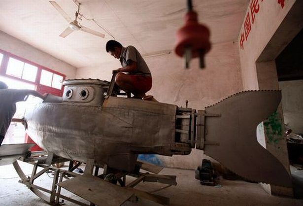 Łódź podwodna domowej roboty - chiński pomysł na biznes [wideo]