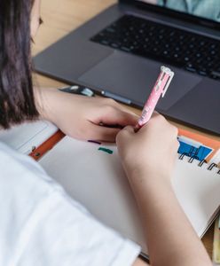 Laptopy dla uczniów klas czwartych. Prezydent podpisał ustawę