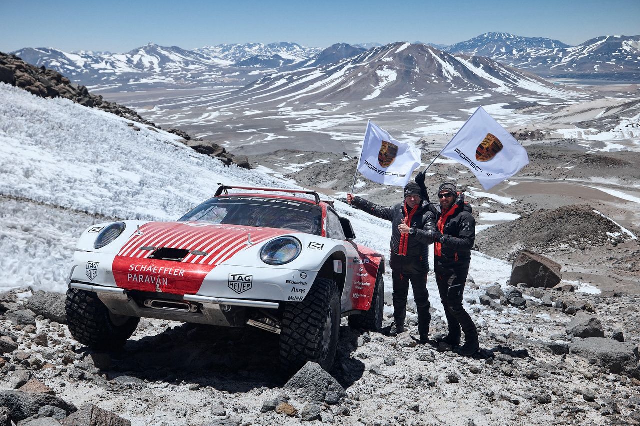 Porsche 911 na najwyższym wulkanie świata - ekstremalny test terenowego wydania