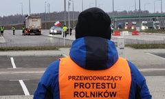 Na granicy z Litwą rolnicy skontrolowali 14 tys. TIR-ów. Ma to być początek nowej afery