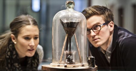 Nikt nie zobaczył spadającej kropli. Eksperyment ma prawie 100 lat
