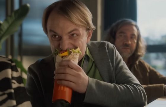 Seryjni podjadacze reklamują McWrapa w McDonald’s