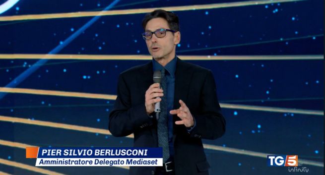 Grupa Berlusconich monitoruje sytuację wokół TVN