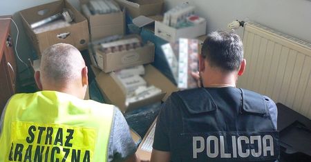 Legnica. Nielegalny handel papierosami. Straty Skarbu Państwa wyniosły ponad 143 tys. zł