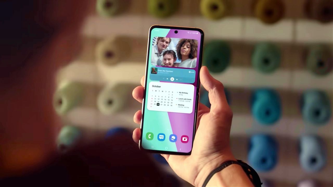 Android 12 i One UI 4: kiedy aktualizacja? Samsung pokazał harmonogram dla Polski