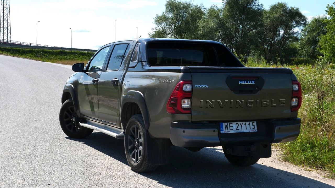 Test: Toyota Hilux i pomiary pod obciążeniem – krótko i na temat o osiągach