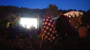 Kino pod gwiazdami wraca do Ciechocinka. Plenerowy seans już 4 czerwca