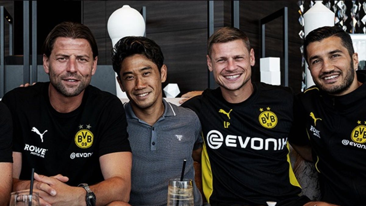 Na zdjęciu między innymi Łukasz Piszczek i Shinji Kagawa