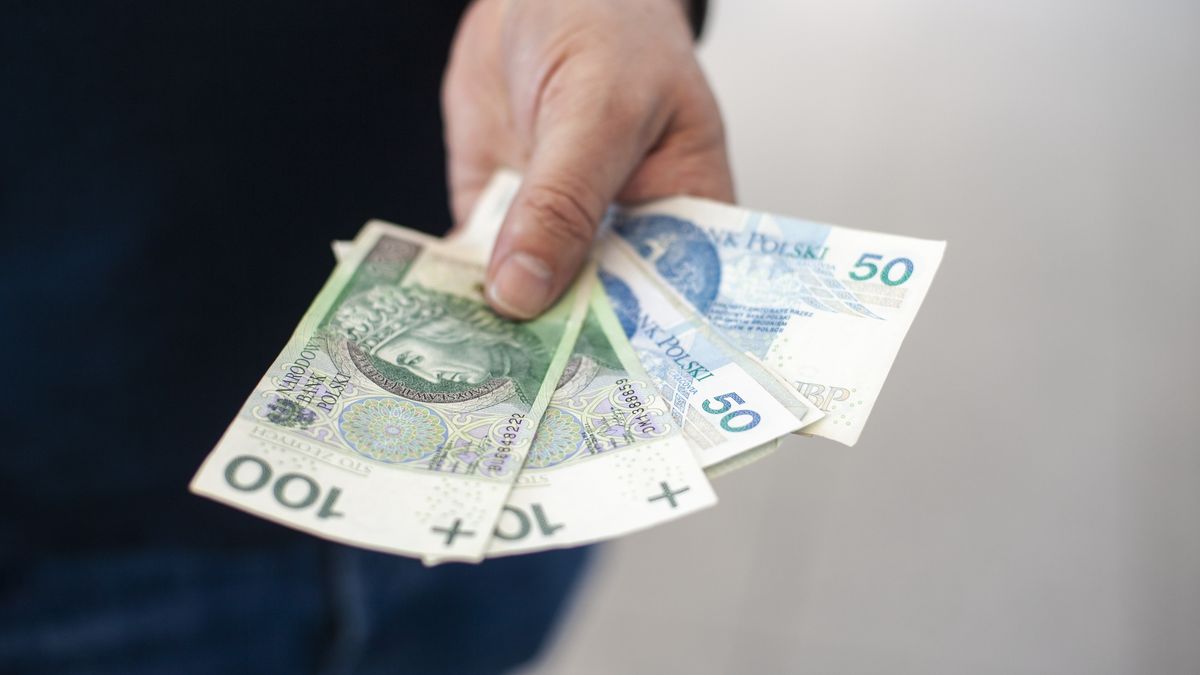W rodzinie można przekazywać sobie pieniądze, ale pod warunkiem