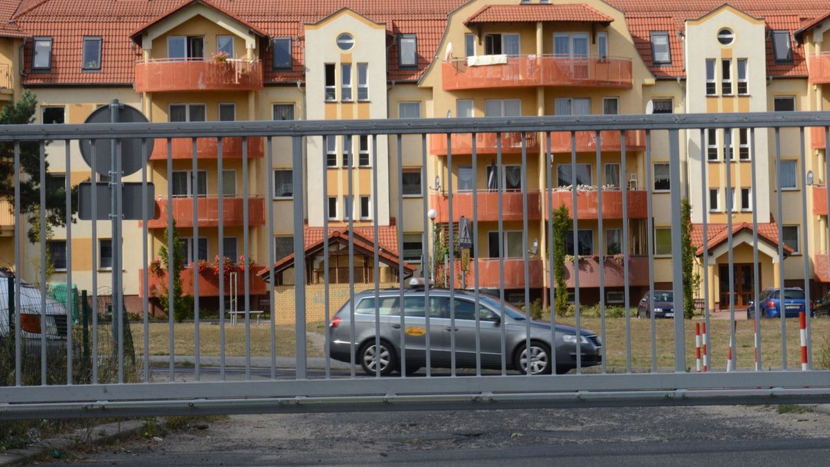 Odwiedziny u osoby mieszkającej na zamkniętym osiedlu mogą być sporym wyzwaniem. Problemem jest parkowanie