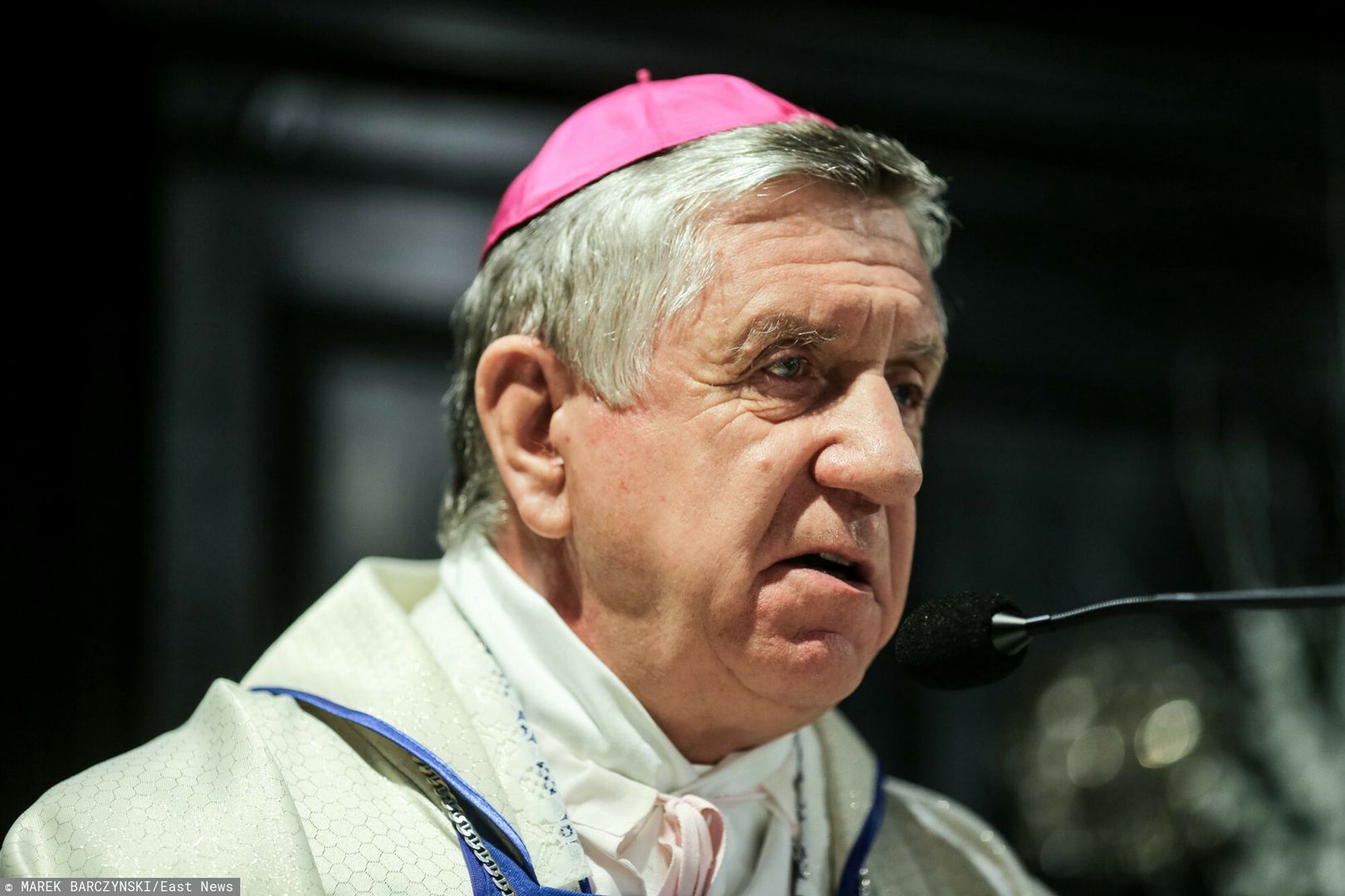 Abp Dzięga wygłosił orędzie. Lawina krytyki. Internauci zbulwersowani