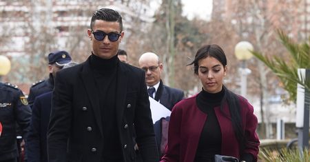 Skromnie nie było. Ronaldo sprawił narzeczonej wyjątkowy prezent