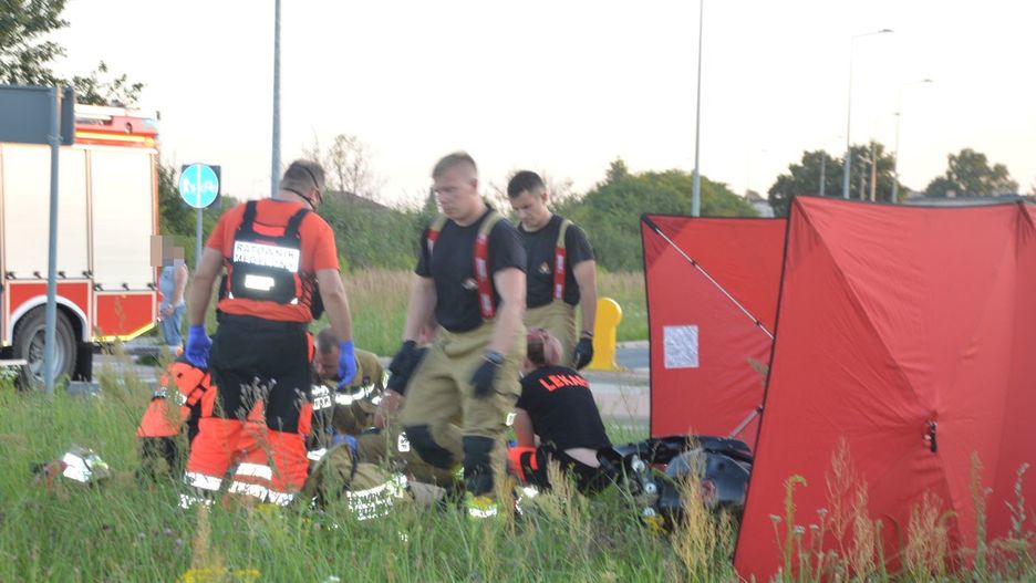 Rawicz. Tragiczny wypadek na rondzie. Zginął 25-latek 