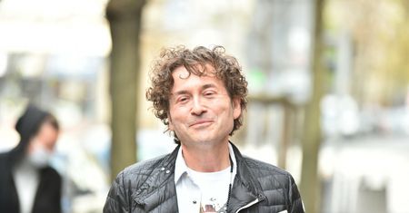 Piotr Rubik przebrał się za kobietę. Pokazał nagranie