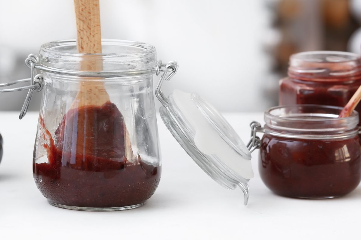 Xylitol will make preserves healthier and more durable.