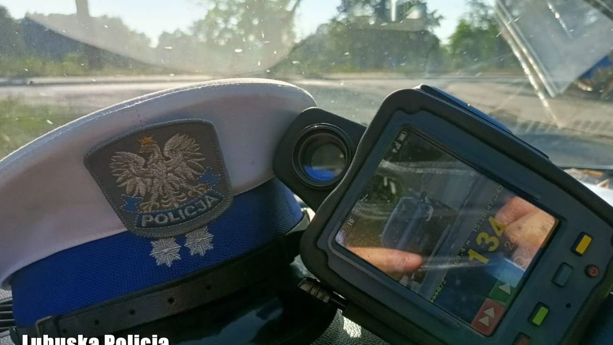 Kierowca pędził w terenie zabudowanym 134 km/h