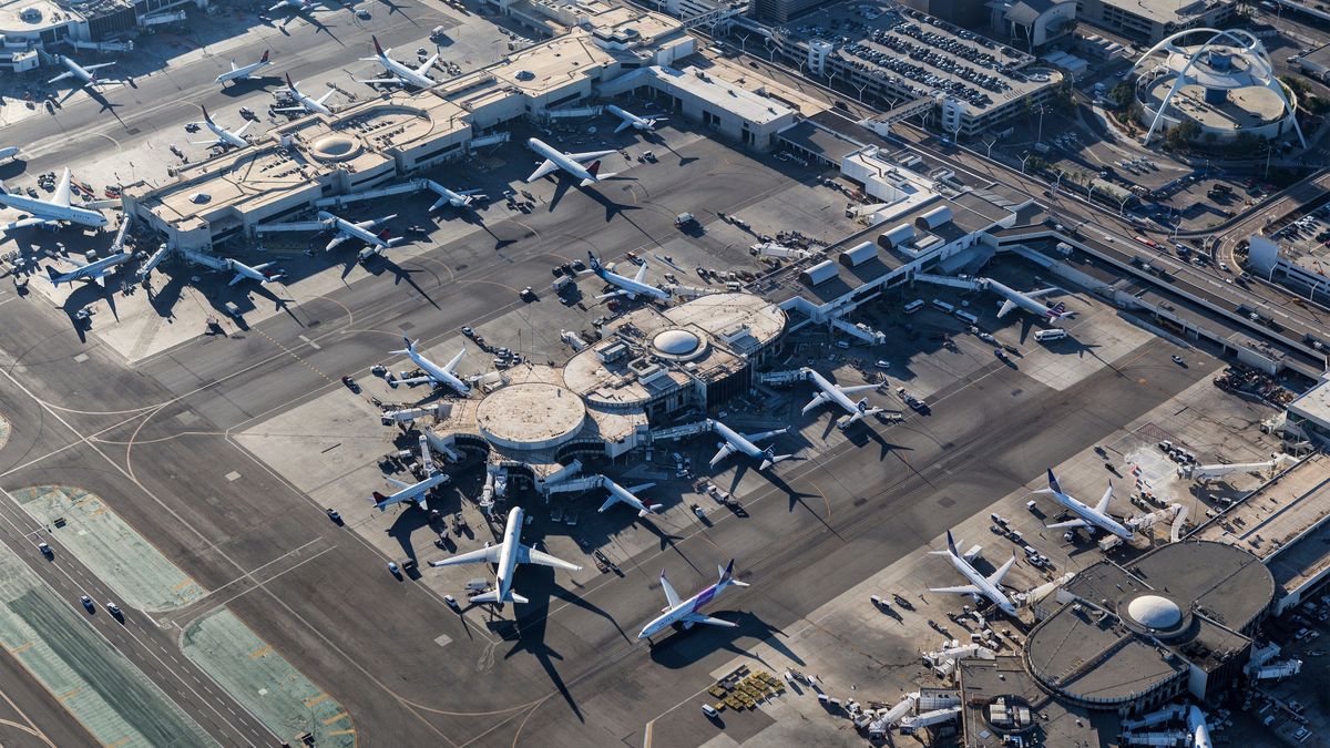 Awaria na słynnym międzynarodowym lotnisku. Musieli zawiesić loty