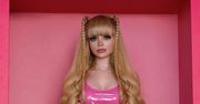 Jest "żywą Barbie". Uroda uniemożliwia jej wychodzenie z domu