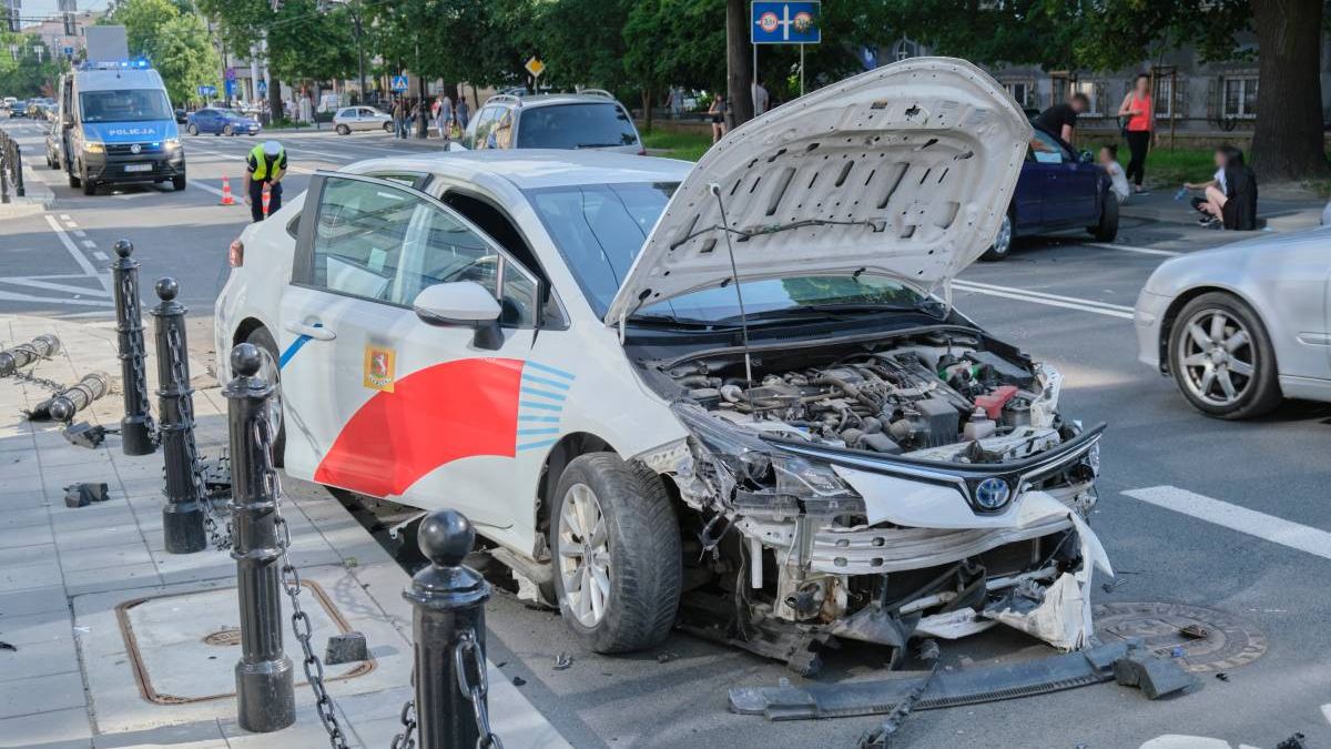 Toyota zderzyła się z hondą na ul. Lipowej