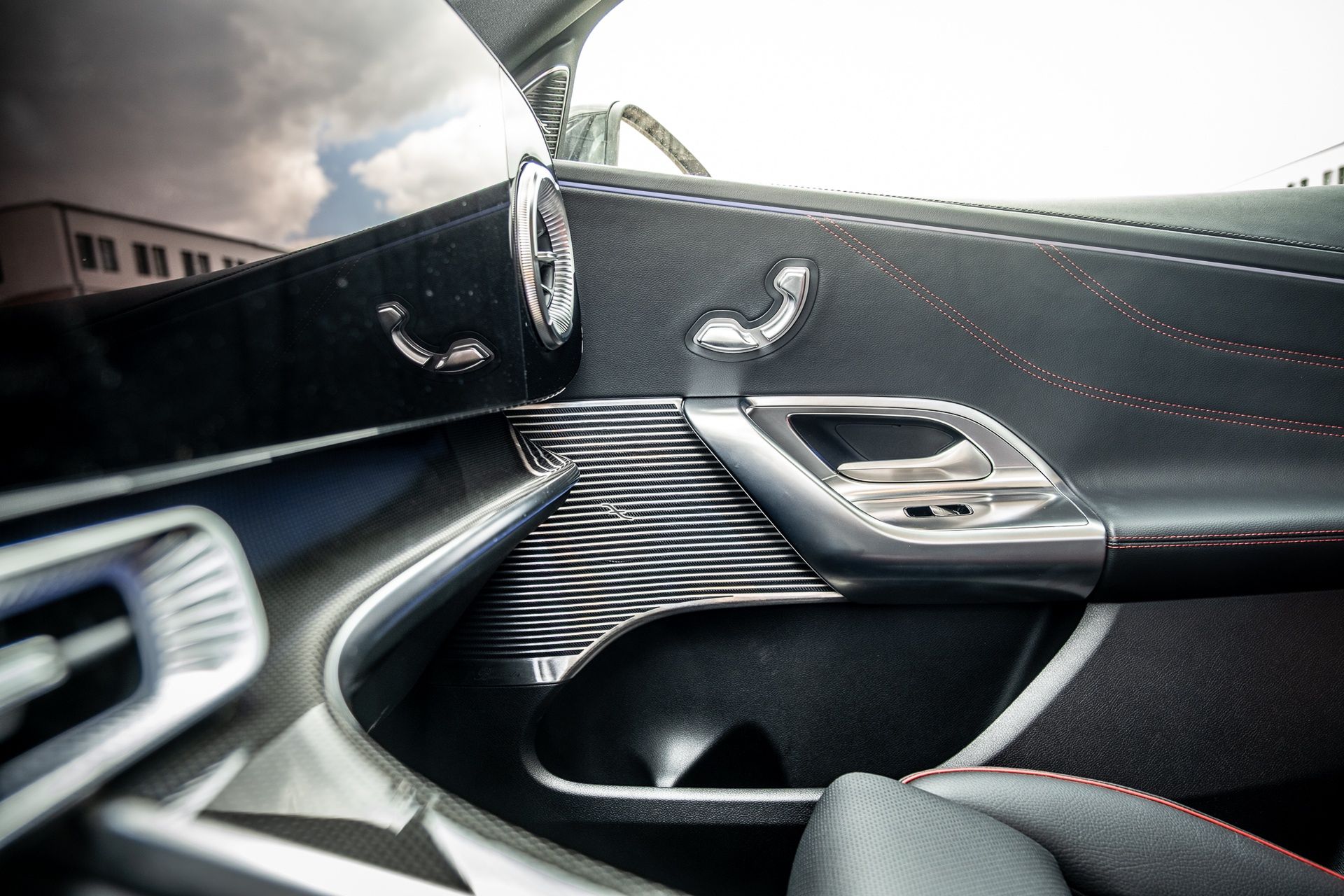 Mercedes-Benz GLC 400 EQ (2026)