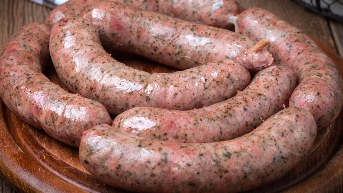 Domowa biała kiełbasa