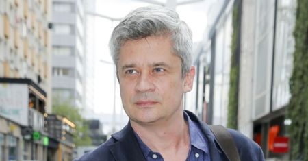 Ma dorosłą córkę. Jest znaną aktorką. Podobna do ojca?