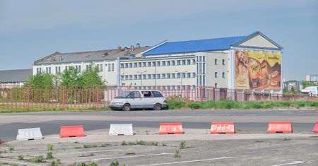 Dawna fabryka „Pszczółki” wystawiona na sprzedaż. Cena wywoławcza wynosi ponad 49 mln zł
