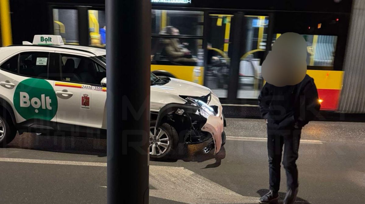 Etiopczyk pierwszy dzień pracy na Uberze, zakończył wjeżdżając w autobus miejski