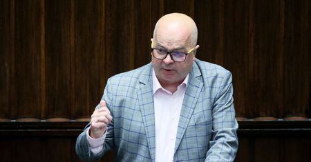 Gigantyczna emerytura polskiego posła. Mówi, że sam jest zaskoczony