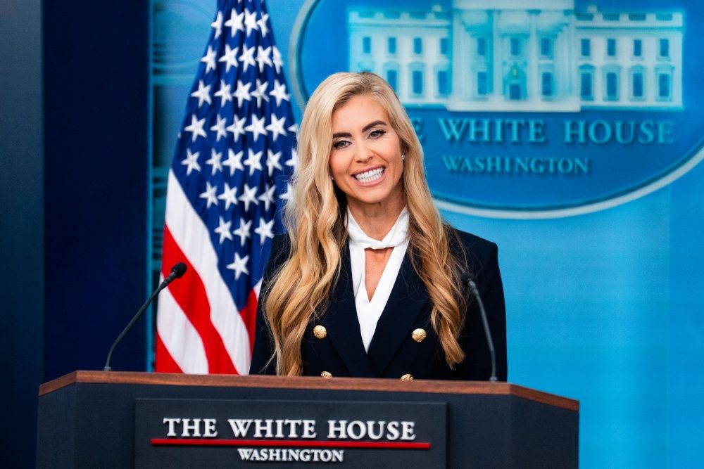 Katie Zacharia podlizuje się do Donalda Trumpa