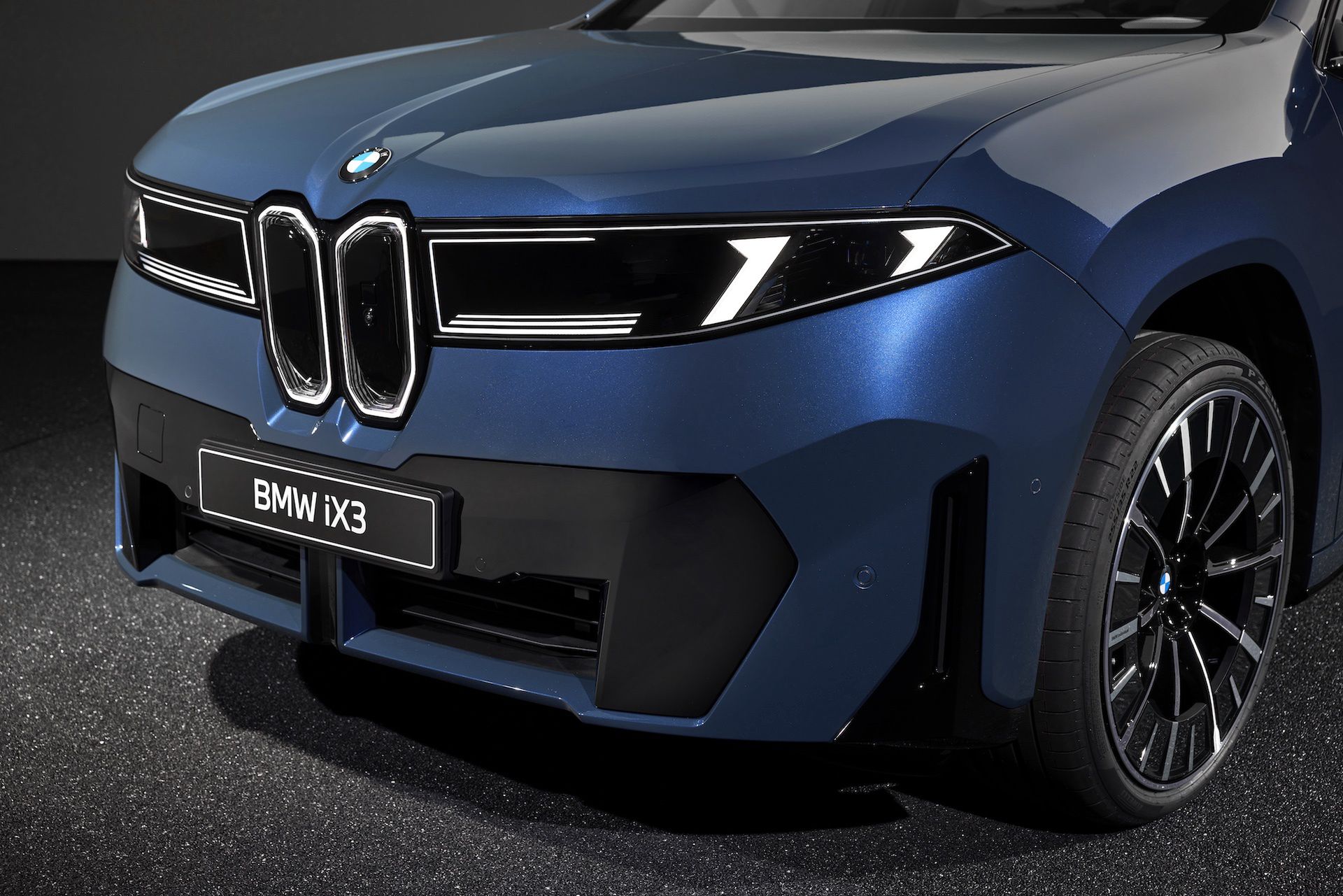 BMW iX3 (2025)