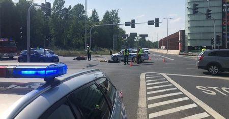 Dramat w Katowicach. Zderzenie z Teslą. 35-latek w stanie krytycznym