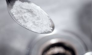 Wsyp do zlewu zamiast sody. Odpływ odetka się od razu