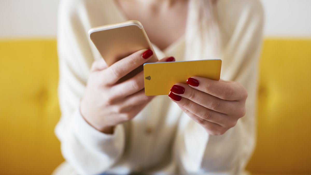 Blonde woman using smartphone and using bank card at home
Westend61
20-30 years, adults, blond, casual, caucasian, couch, debit card, finances, home, leisure, lifestyle, millennials, mobility, online, online banking, payment, phone, smartphone, wifi, wireless, woman, young adults