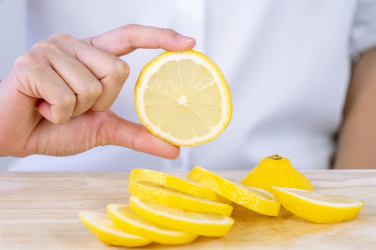 Are you an extrovert or an introvert? A lemon will help determine your personality type.