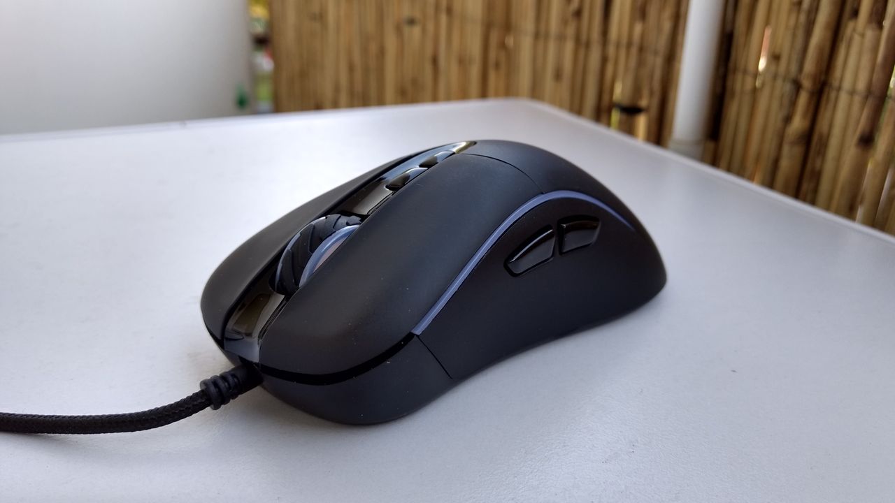 Genesis Xenon 750 — mysz dla gracza do zadań specjalnych. Jest tanio i efektownie!