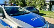 Kierowca BMW uderzył w drzewo i uciekł. Trójka pasażerów trafiła do szpitala, on sam był pijany