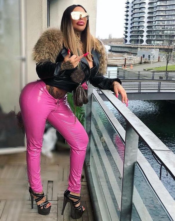 Laluna Unique