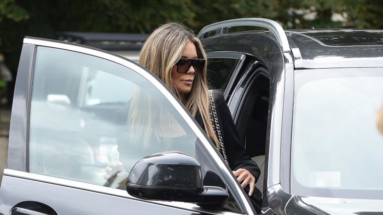 Małgorzata Rozenek w Warszawie w stylizacji na Victorię Beckham