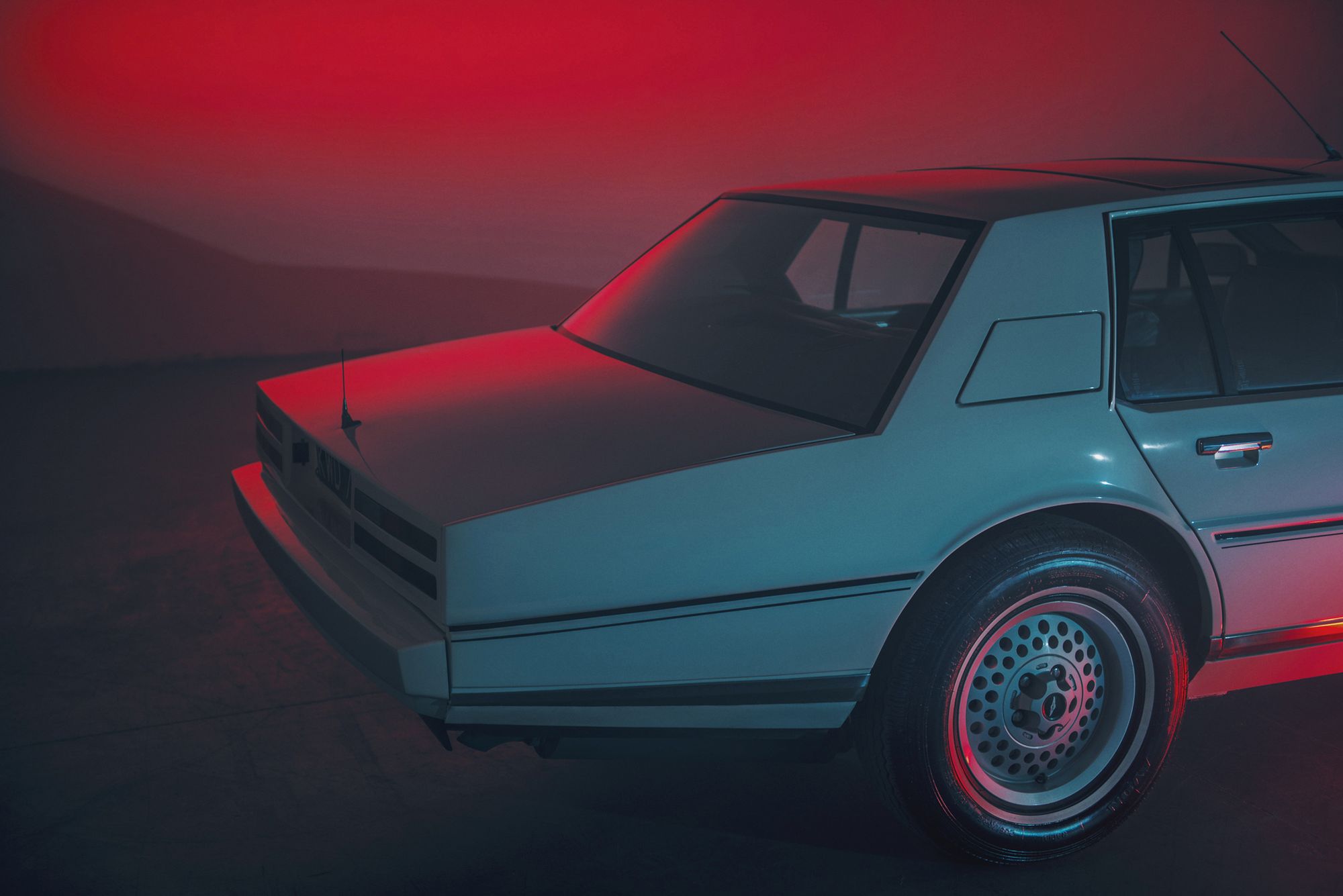 Aston Martin Lagonda – legenda lat 80. ożywa na zdjęciach Tomka Olszowskiego 5