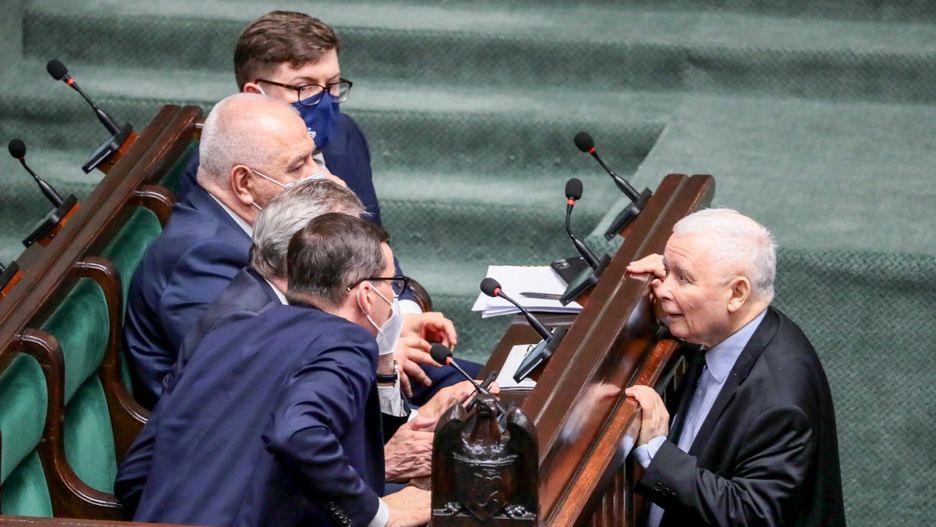 Kaczyński ma do pogodzenia mnóstwo interesów
