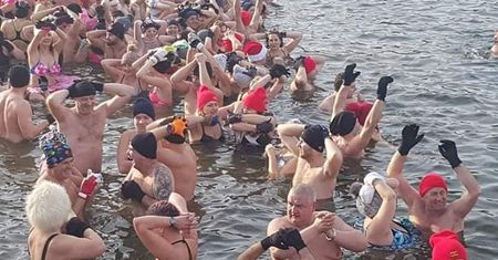 Moda, styl życia czy recepta na długowieczność? Metropolia morsami stoi!