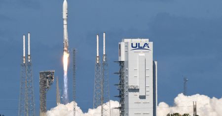 Amazon wystrzelił pierwsze satelity. Będą konkurować ze Starlinkiem Muska
