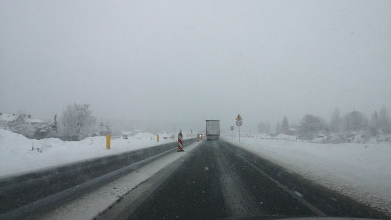 śnieżyca śnieg warunki na drogach
